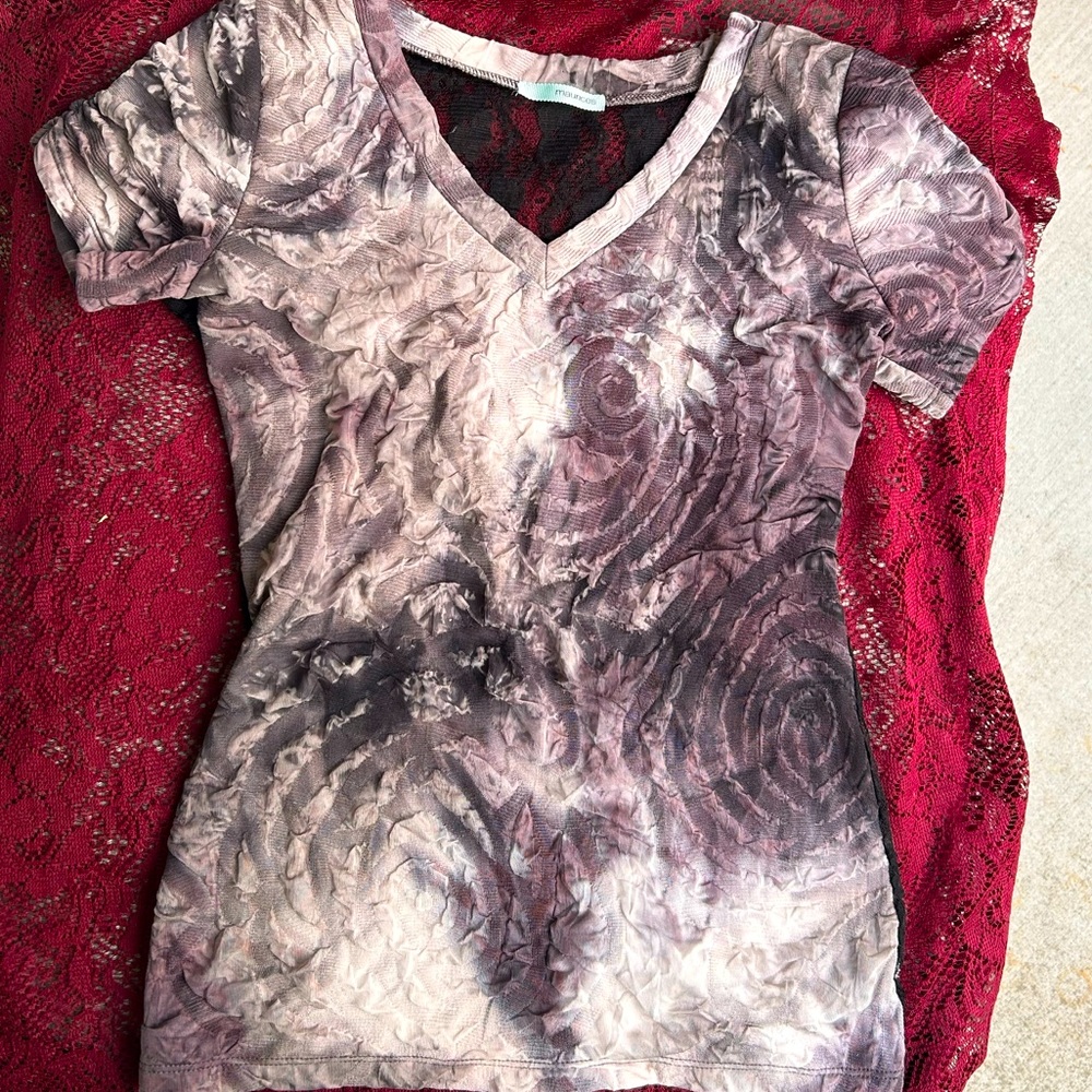 “Maurices” Short-Sleeved, Lace-Back Dress Top (M)